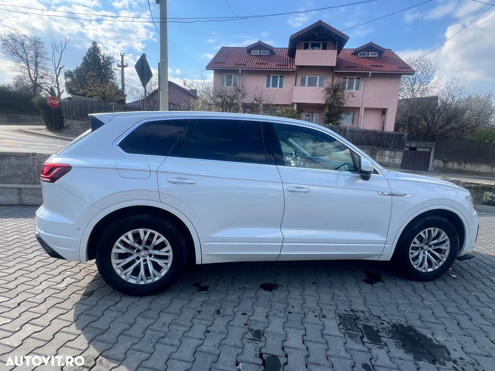 Volkswagen Touareg 3.0 V6 TDI 4Motion DPF Automatik R-Line - 4
