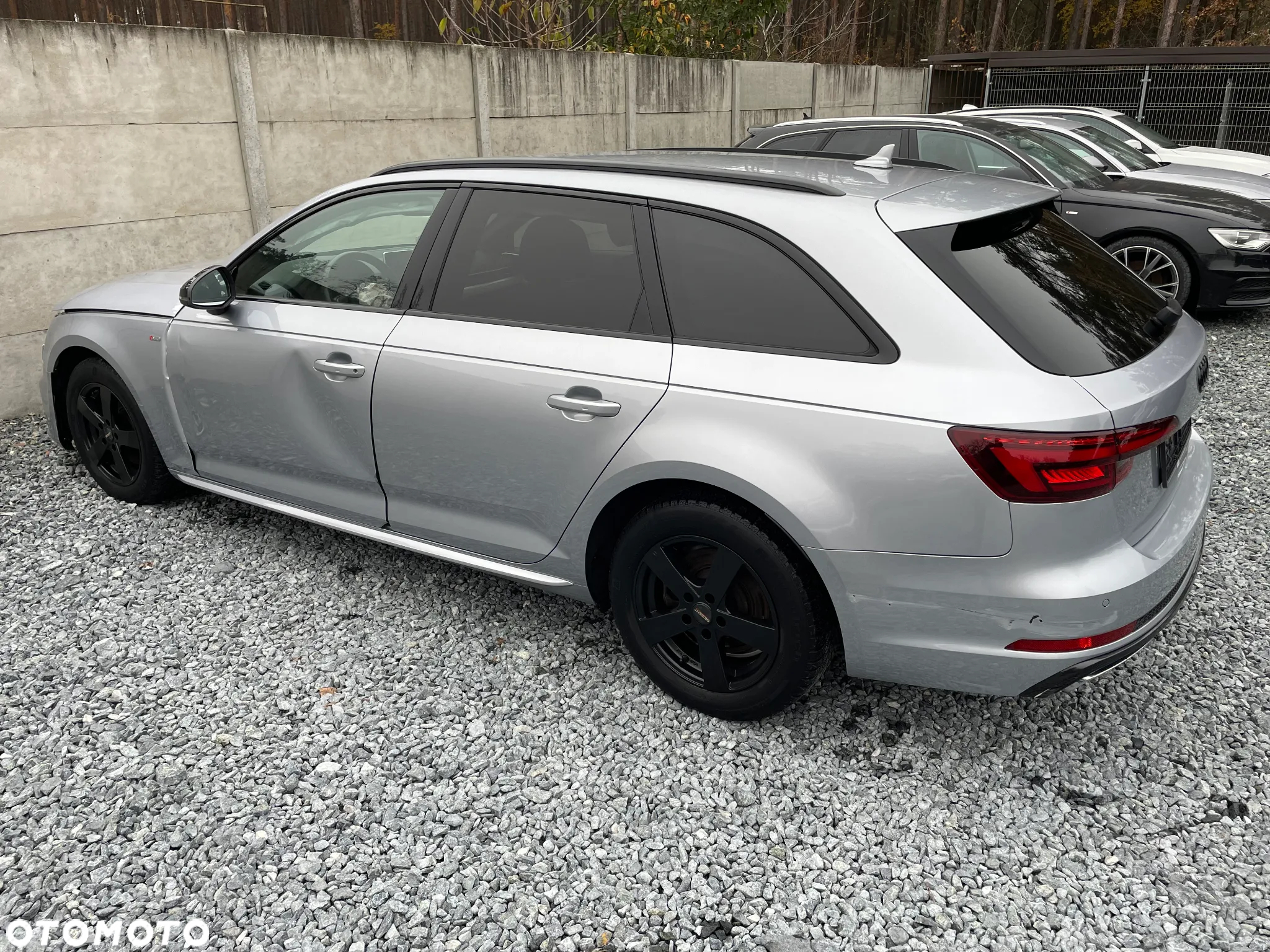 Audi A4 - 4