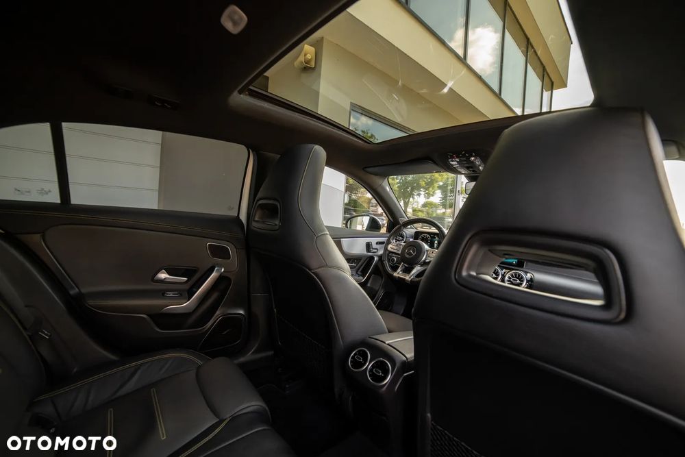 Mercedes-Benz Klasa A 35 AMG 4-Matic 7G-DCT - 39