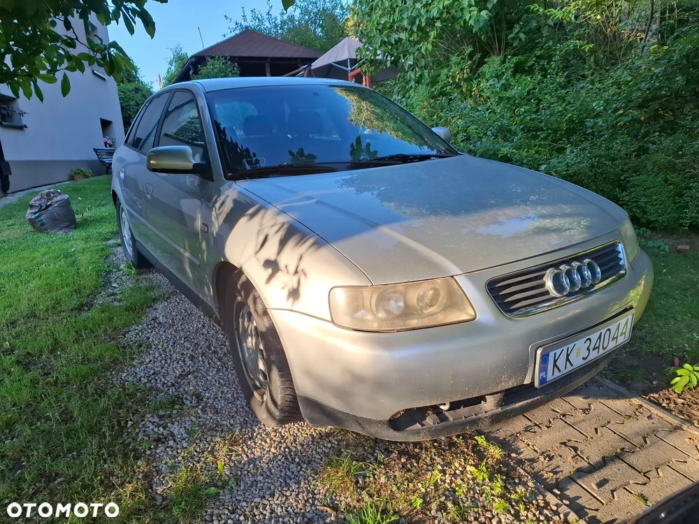 Audi A3 Sportback 1.6 Attraction - 1