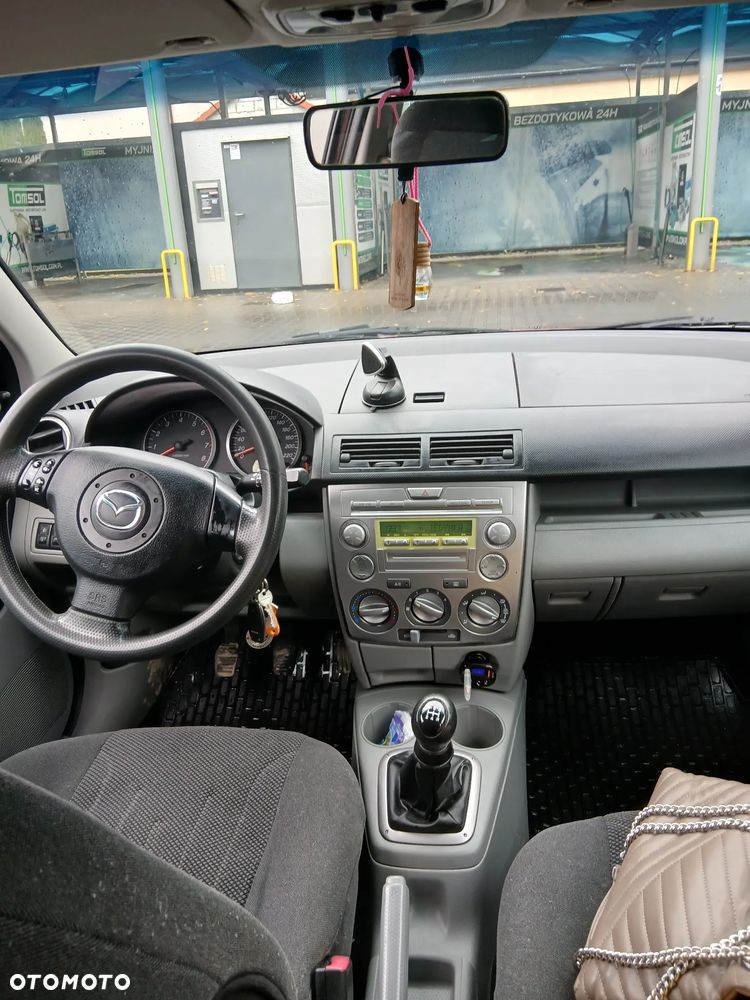 Mazda 2 - 7