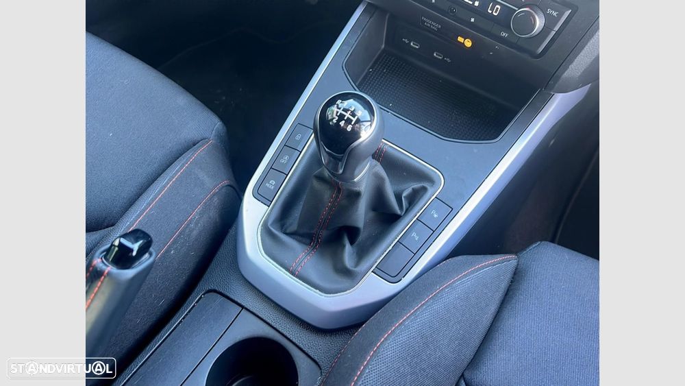 SEAT Arona 1.0 TSI FR - 23