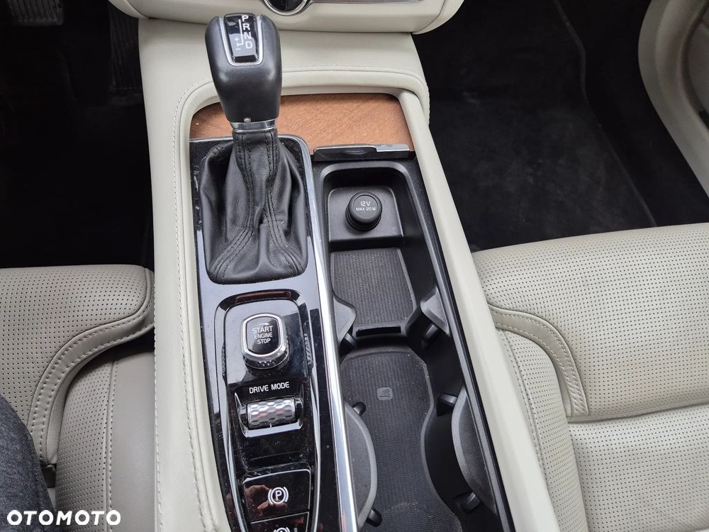 Volvo V90 D4 AWD Geartronic Inscription - 11