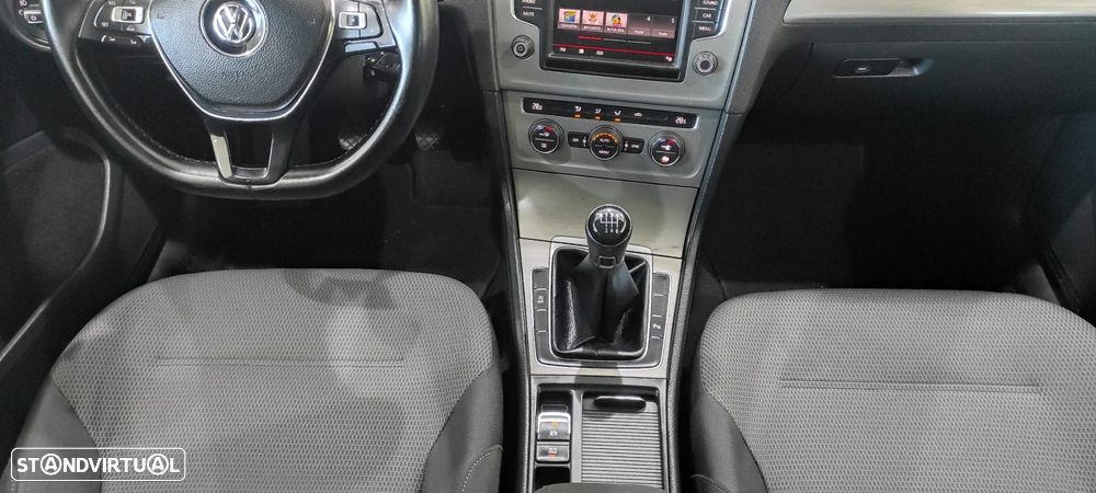 VW Golf Variant 1.6 TDi Sportline - 34