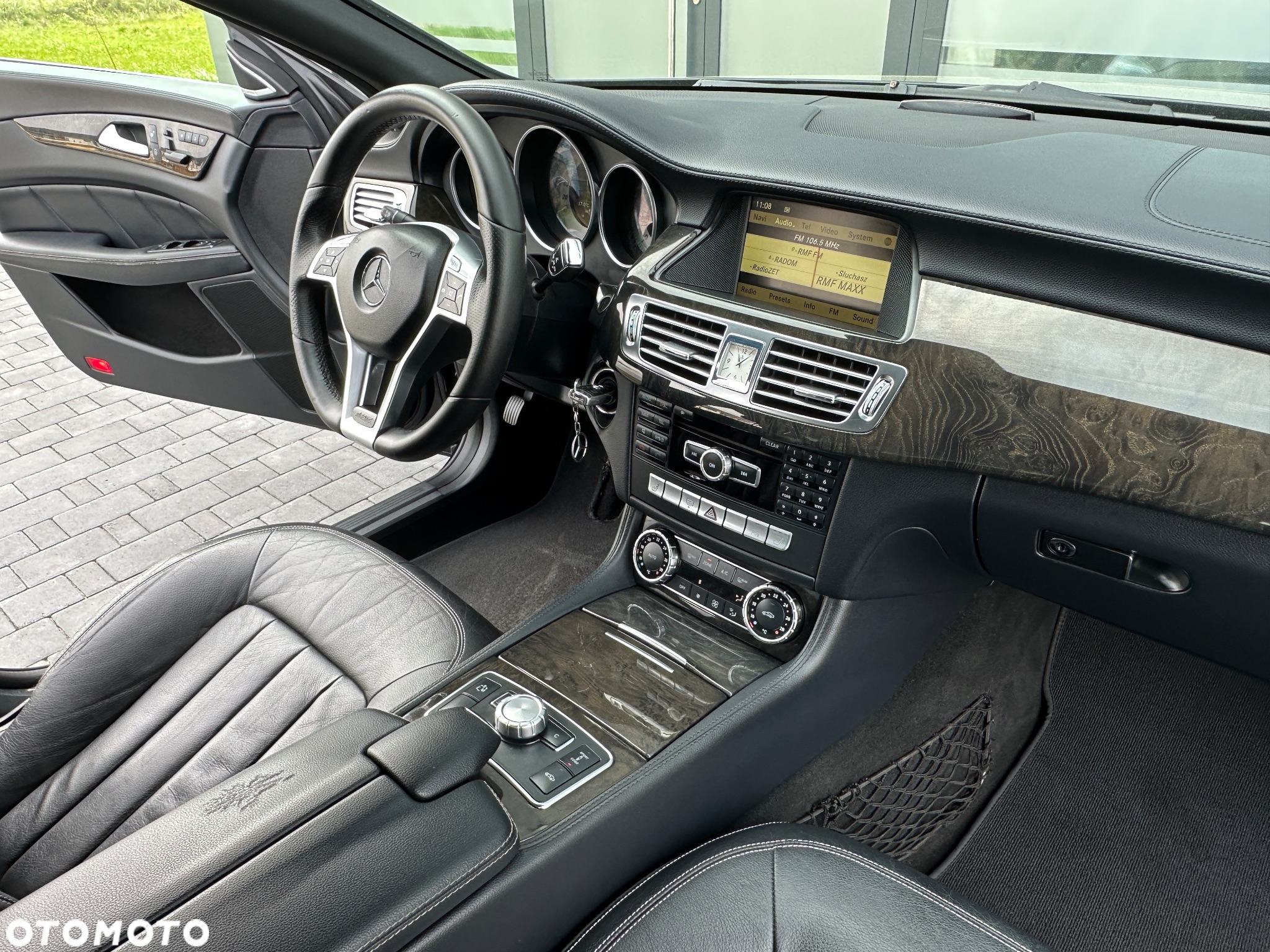 Mercedes-Benz CLS 350 CDI 4-Matic BlueEff - 28