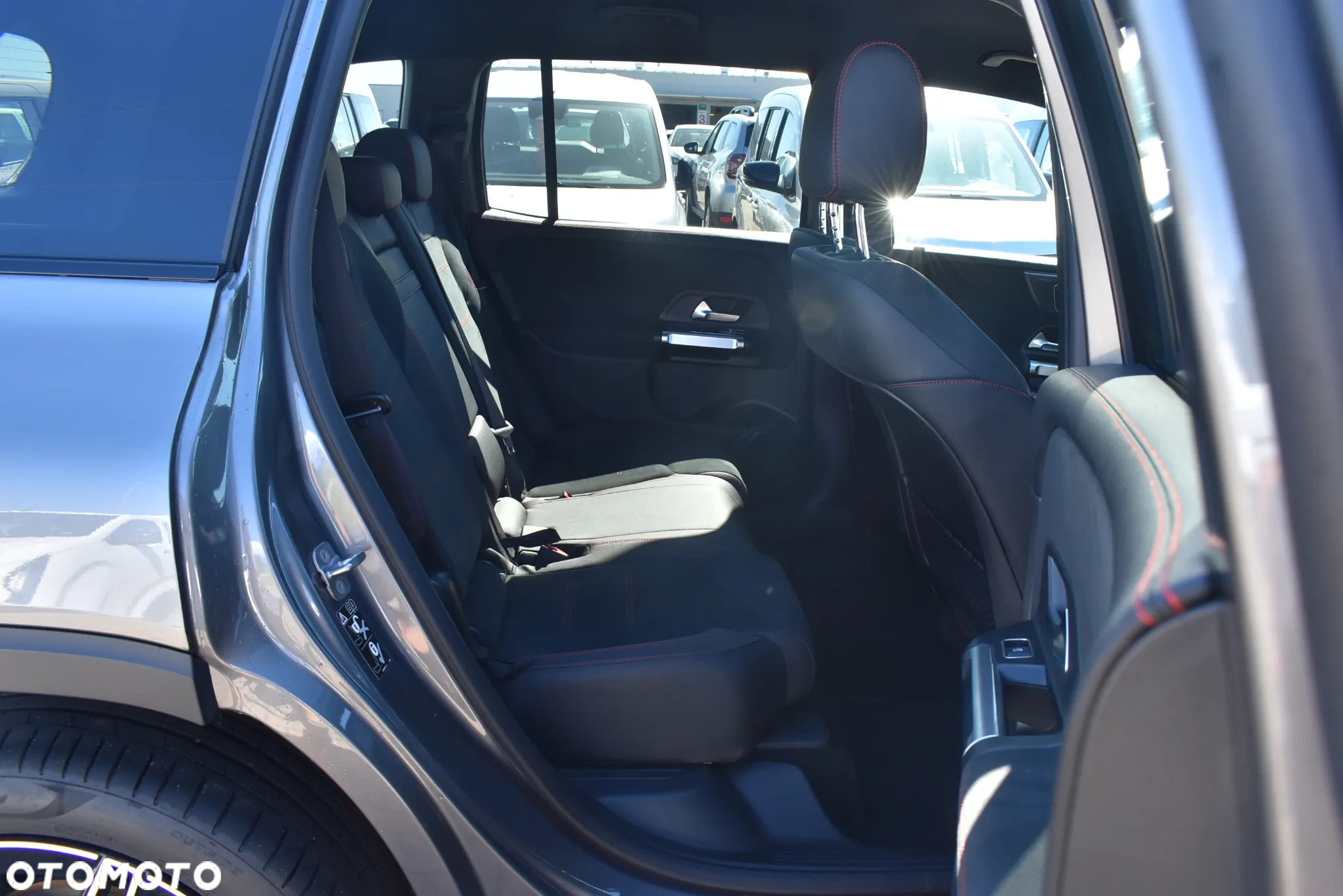 Mercedes-Benz GLB 200 d 4-Matic 8G-DCT - 16
