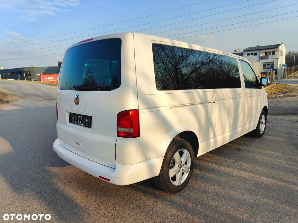 Volkswagen Caravelle - 7