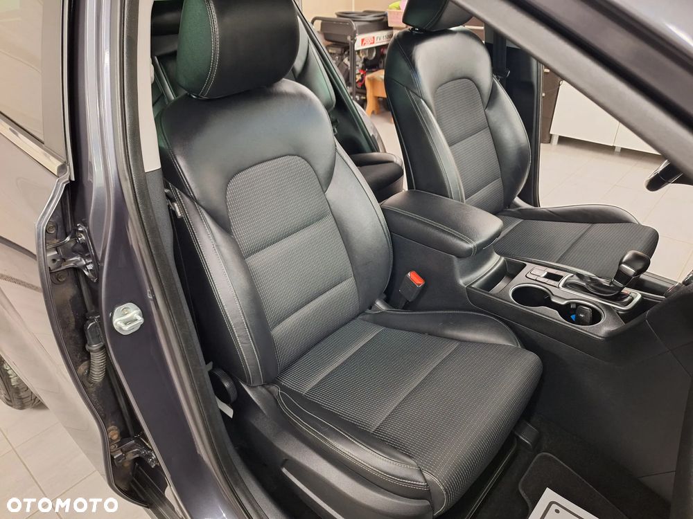 Kia Sportage 2.0 CRDI Business Line 4WD - 29