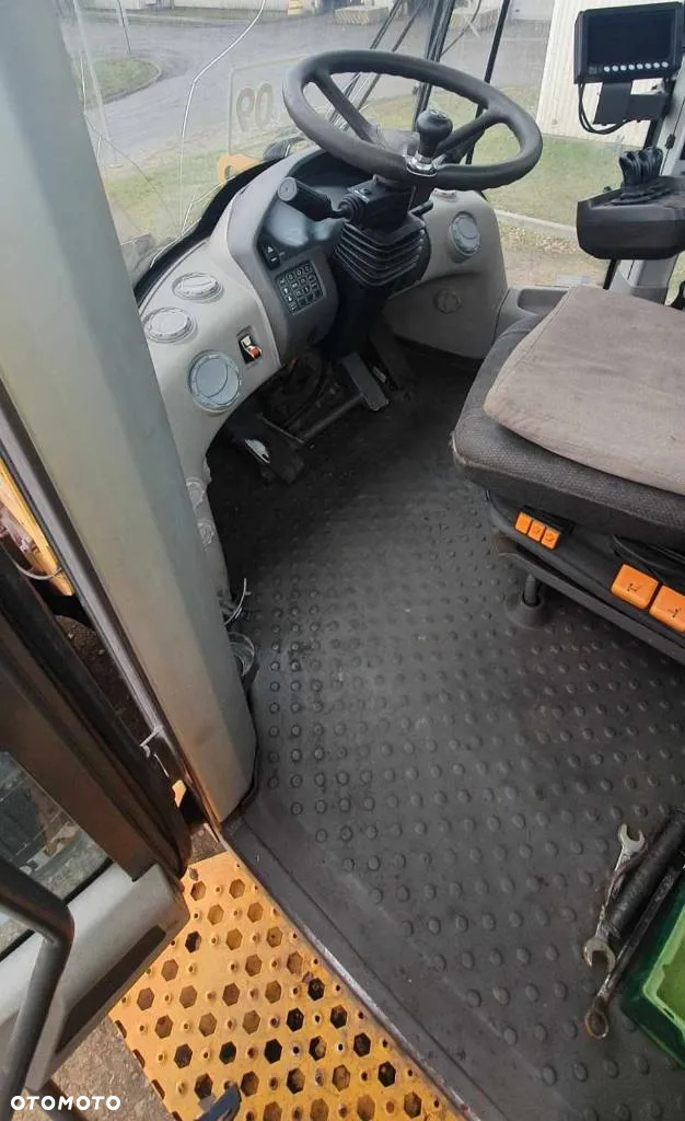 Volvo L110G - 6