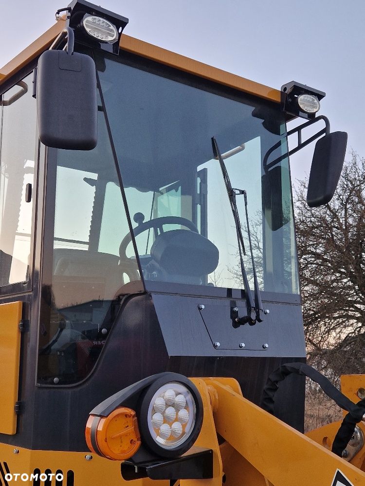 JCB 1CX - 17