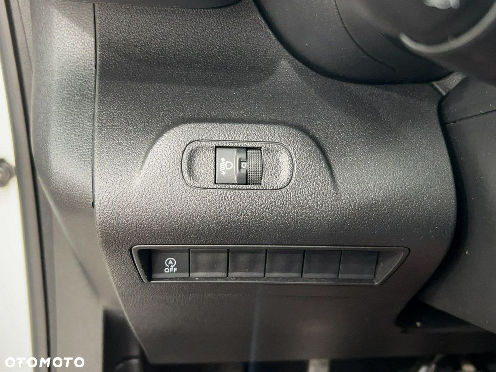 Toyota Proace City - 26
