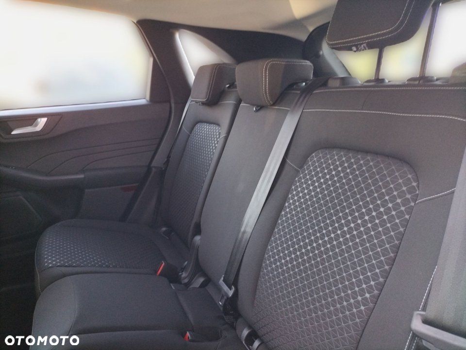 Ford Kuga - 17