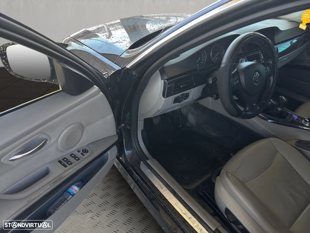 BMW 320 d Luxury Line - 19