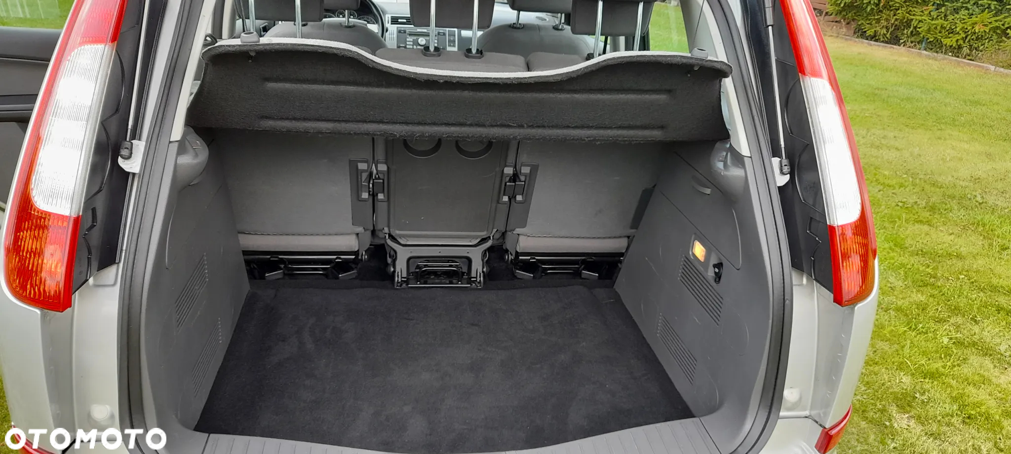 Ford Focus C-Max - 12
