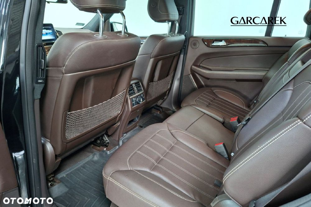 Mercedes-Benz GLS - 18