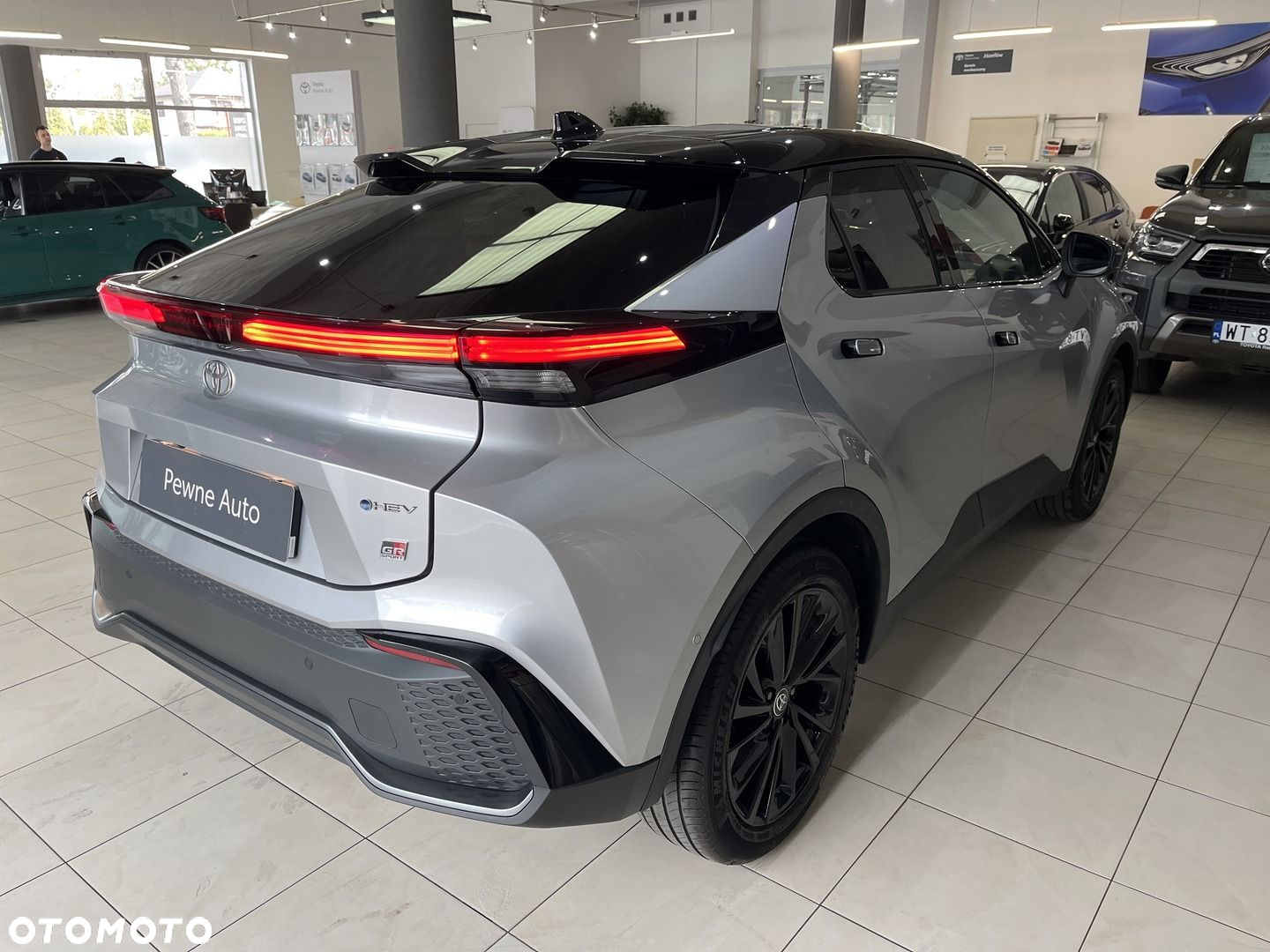 Toyota C-HR - 4