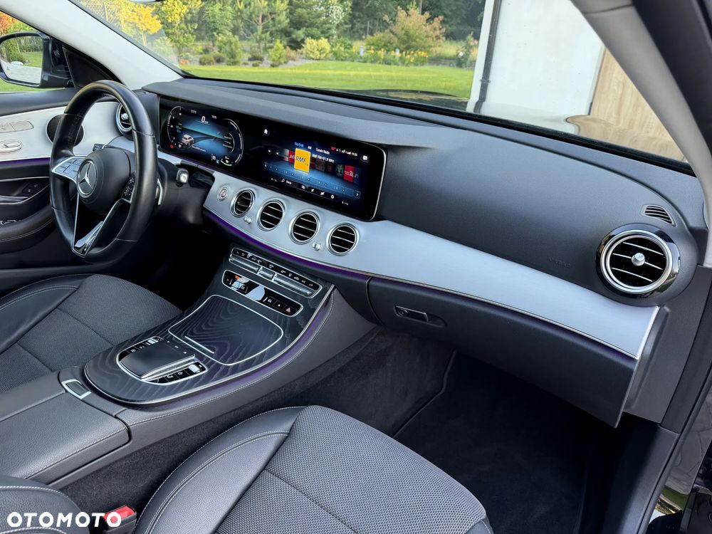 Mercedes-Benz Klasa E 300 de 4-Matic Avantgarde - 36