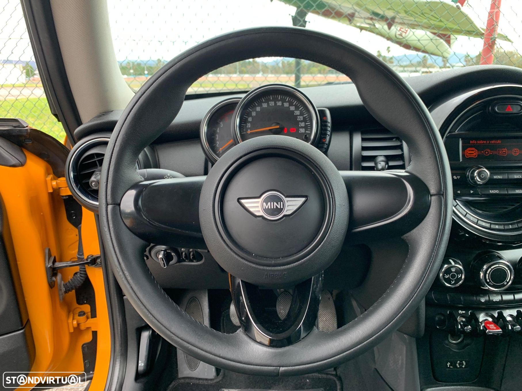 MINI 3 Portas Cooper D - 24