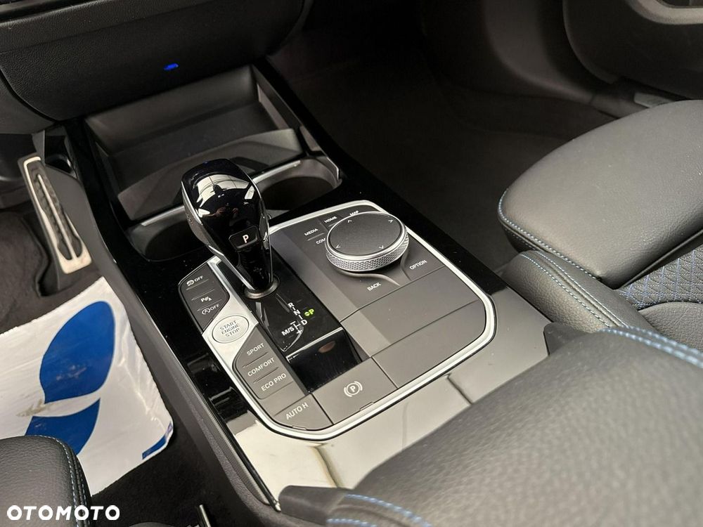 BMW Seria 1 - 17