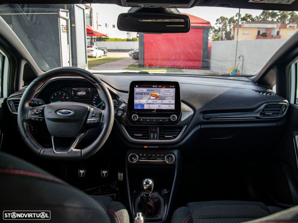 Ford Fiesta 1.0 EcoBoost MHEV ST-Line - 18