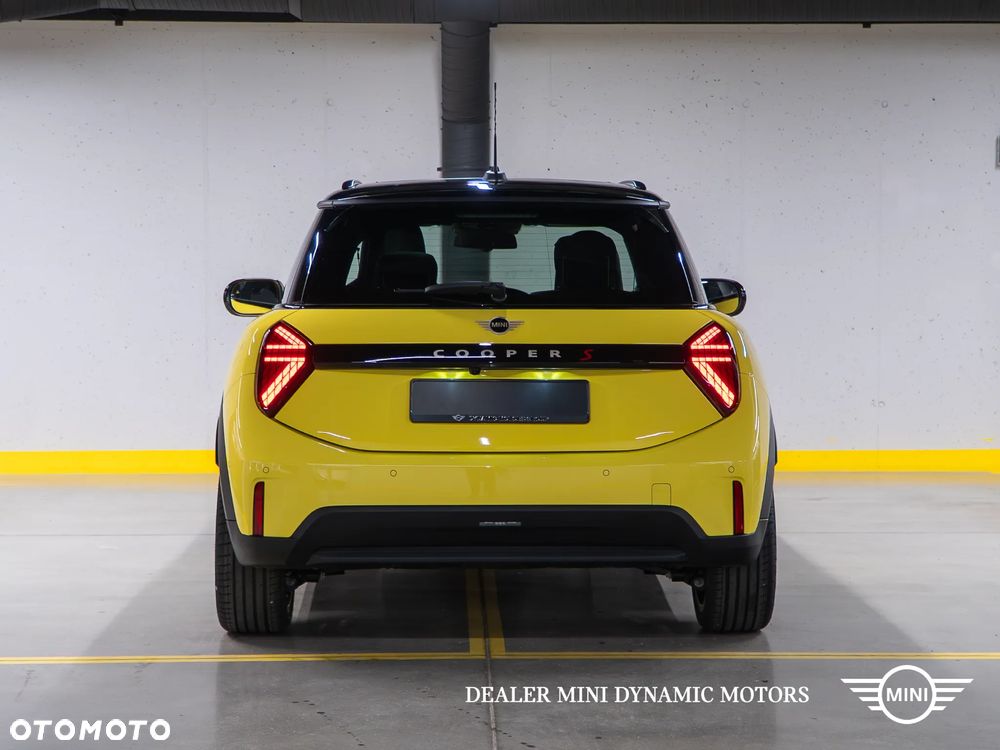 MINI Cooper S Favoured Trim - 5