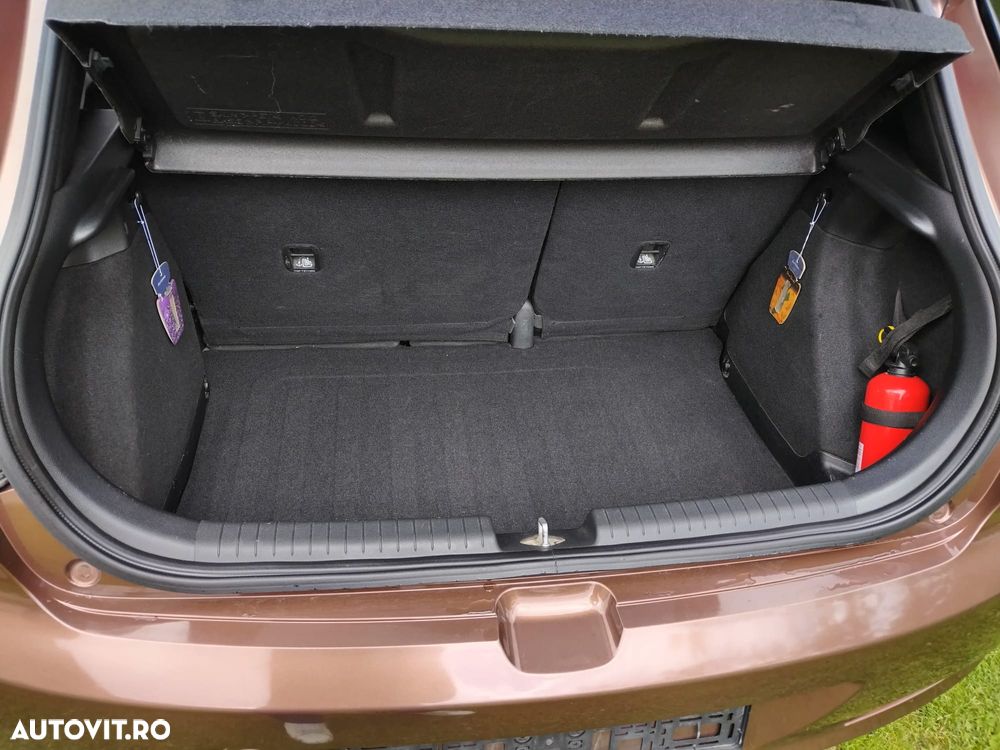 Hyundai i20 - 8