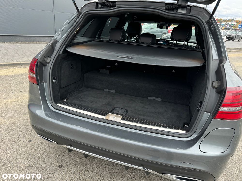 Mercedes-Benz Klasa C 300 de 9G-TRONIC - 15