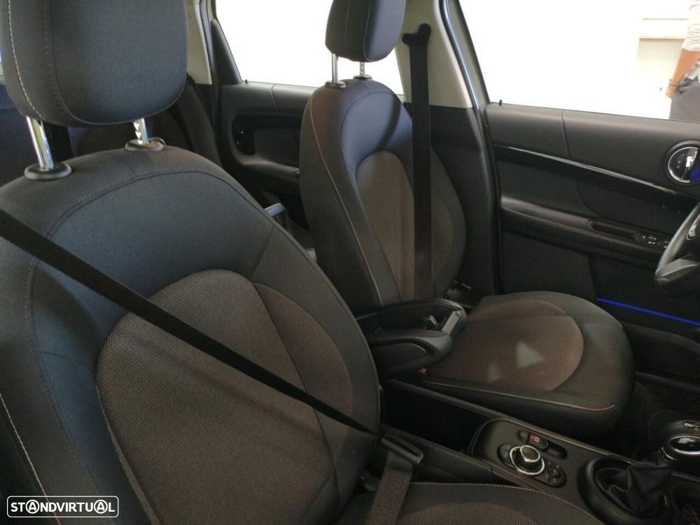 MINI Countryman Cooper SE ALL4 Auto - 5