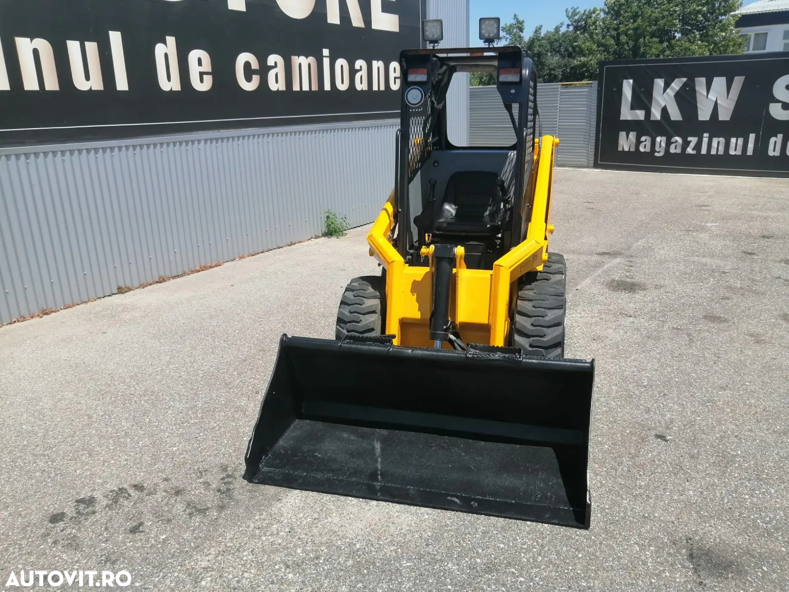 Bobcat MINIINCARCATOR FRONTAL PNEU RIGID RAM ITALIA - 9