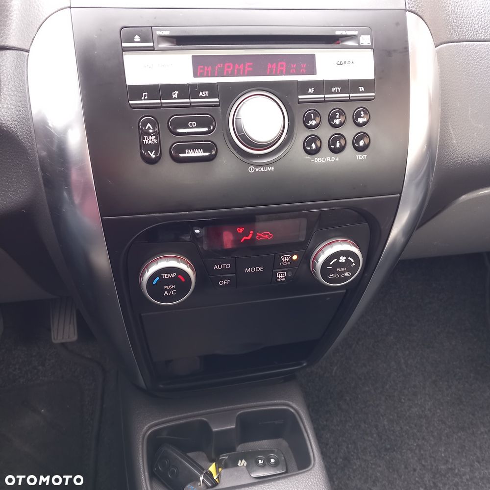 Suzuki SX4 2.0 DDiS 4x4 Comfort - 17