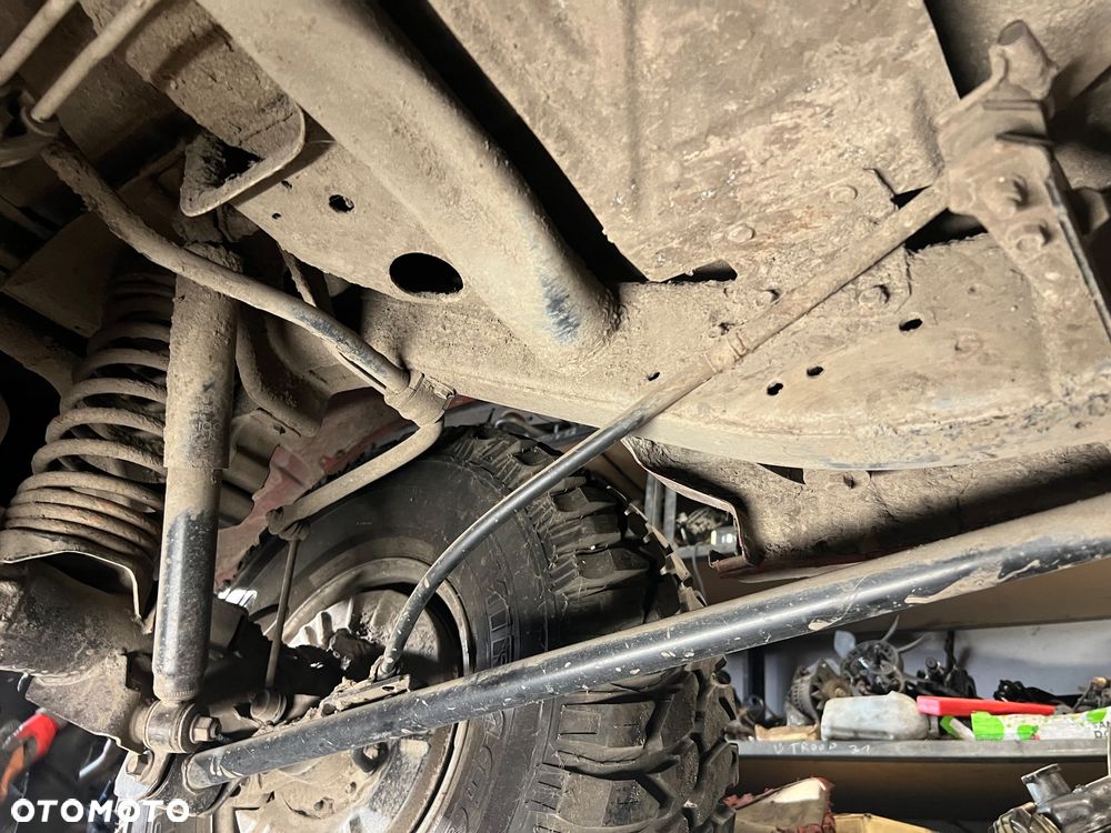 Rama Isuzu Trooper Opel monterey long 3.5b v6 bez dokumentów - 7