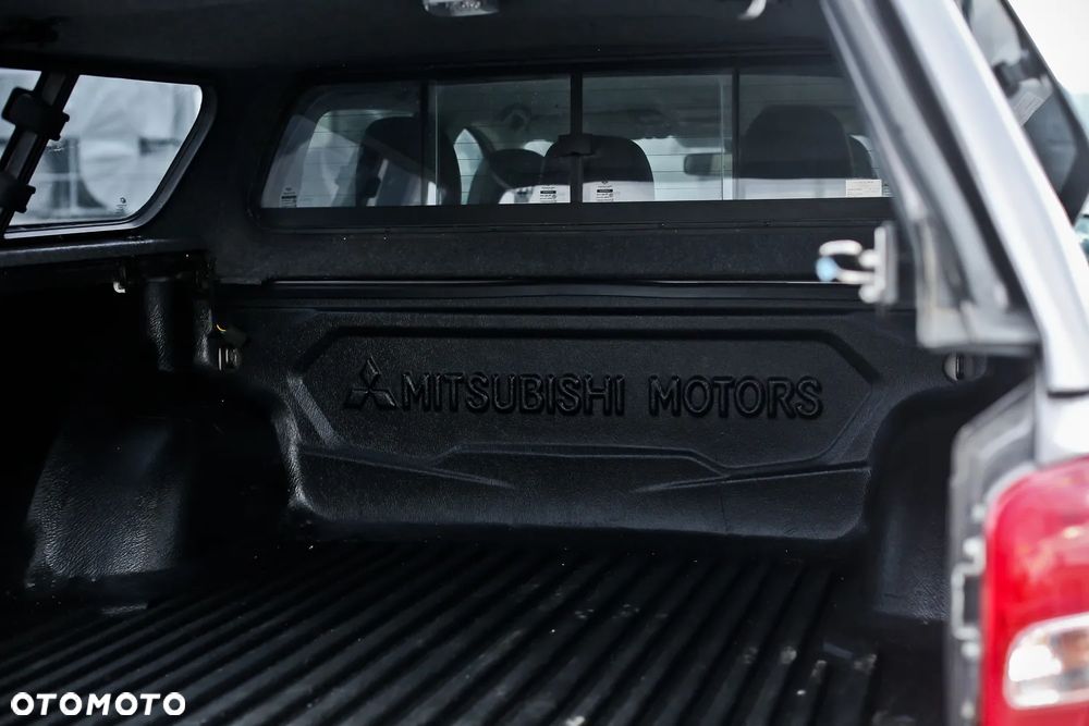 Mitsubishi L200 - 22