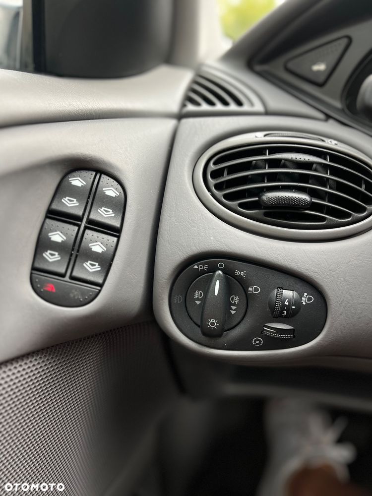 Ford Focus - 26