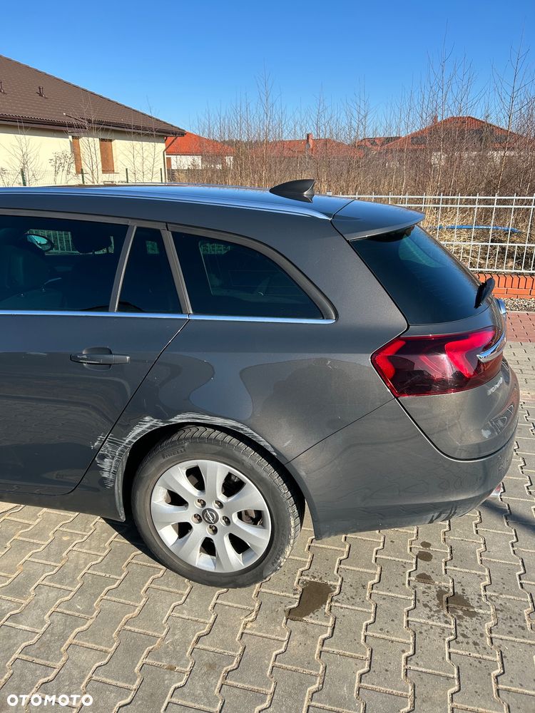 Opel Insignia 2.0 CDTI - 12