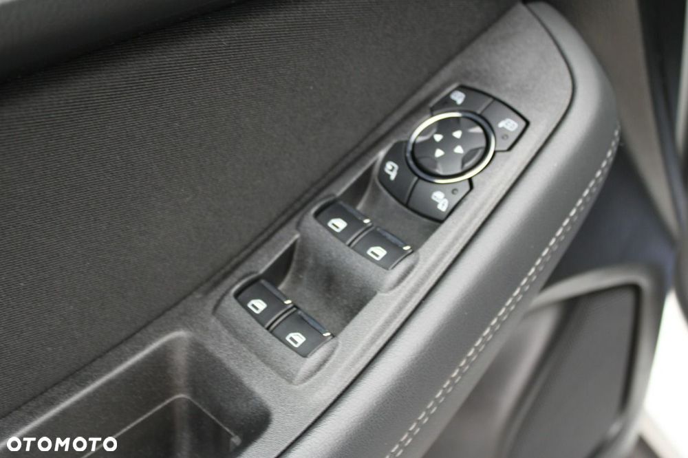 Ford S-Max - 21