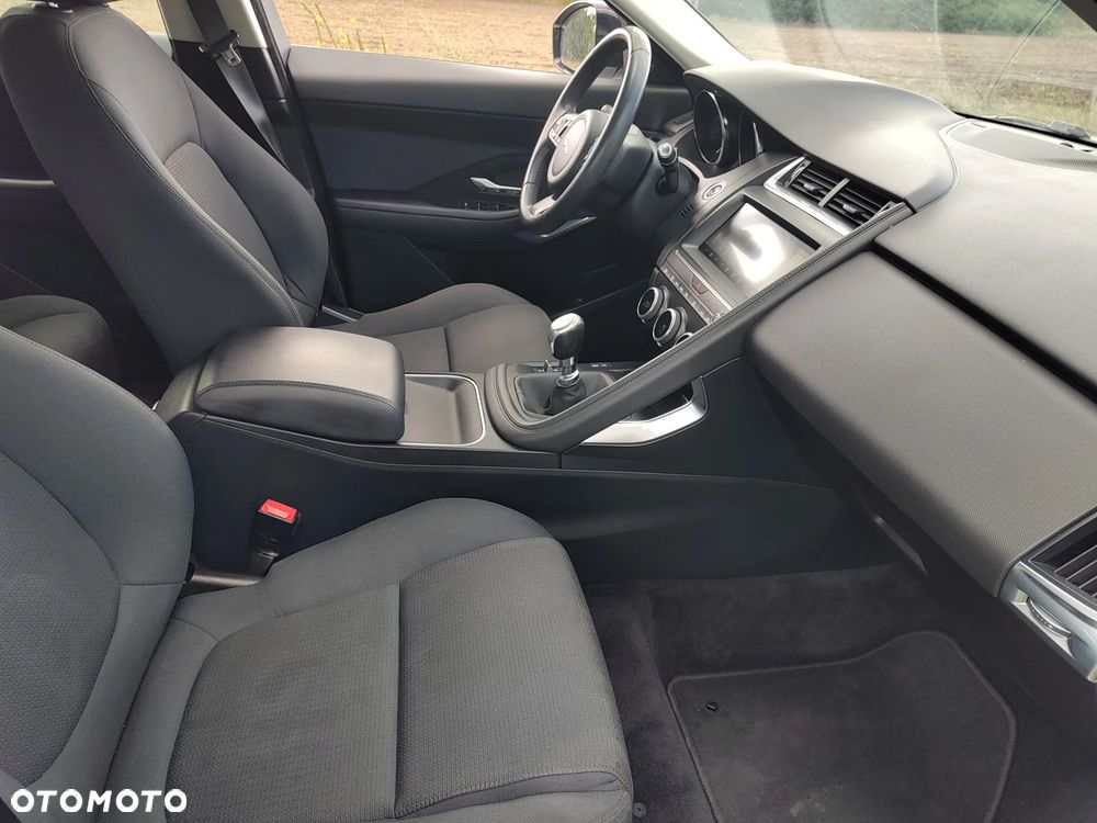 Jaguar E-Pace - 9