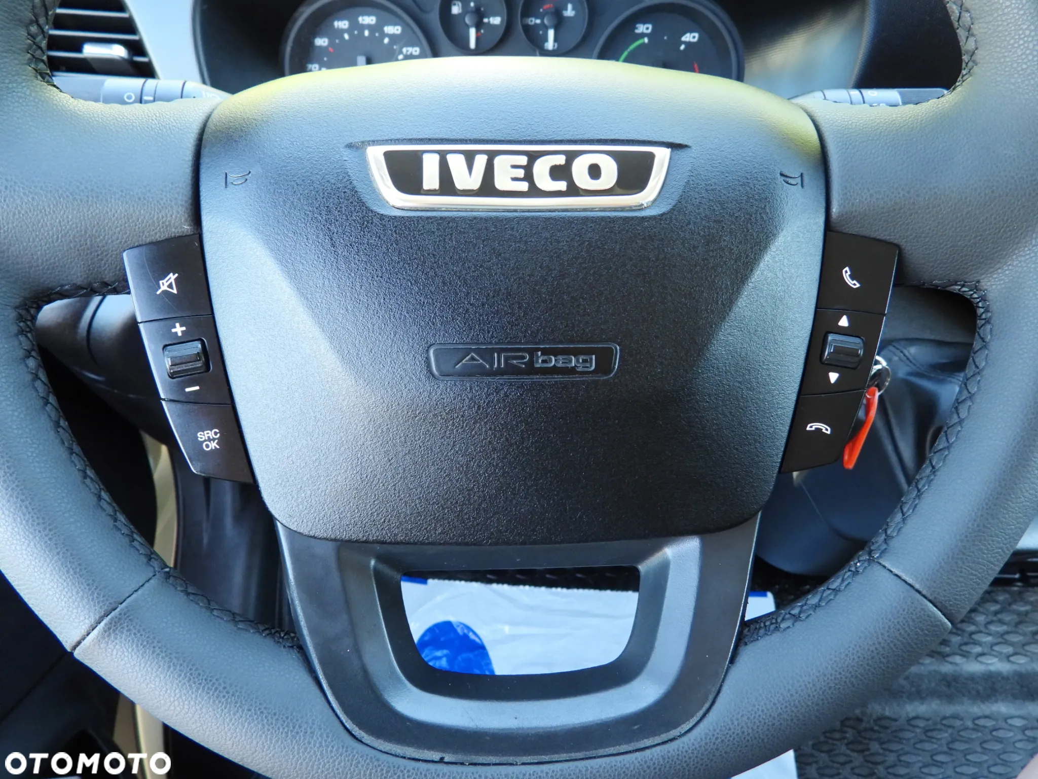 Iveco DAILY 35C17 FURGON BRYGADÓWKA 6 MIEJSC TEMPOMAT BLIŹNIACZE KOŁA KLIMATYZACJA 170KM [ 009678 ] - 30