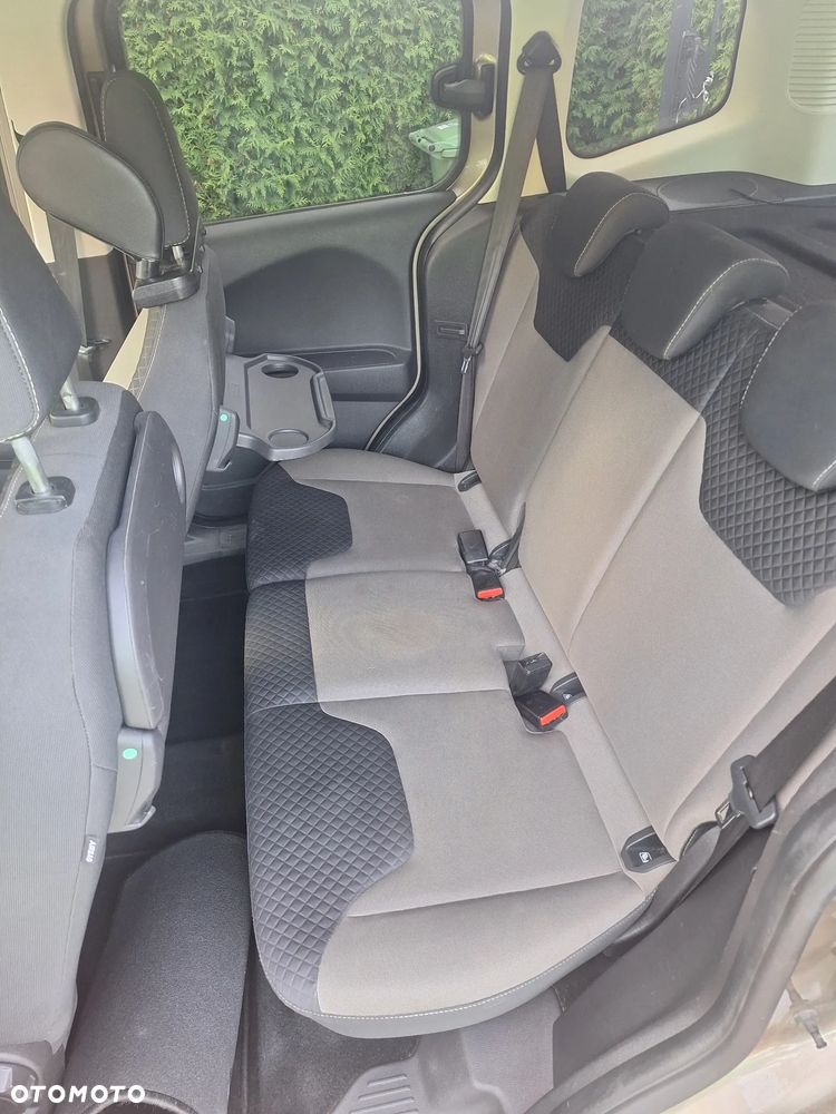 Ford Tourneo Courier 1.0 EcoBoost Trend - 8