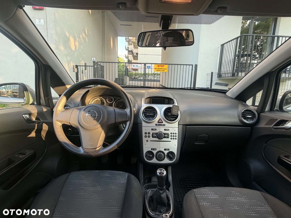 Opel Corsa 1.3 CDTI Essentia - 11