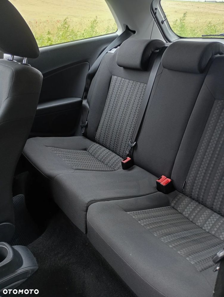 Volkswagen Polo 1.4 TDI BlueMotion - 9