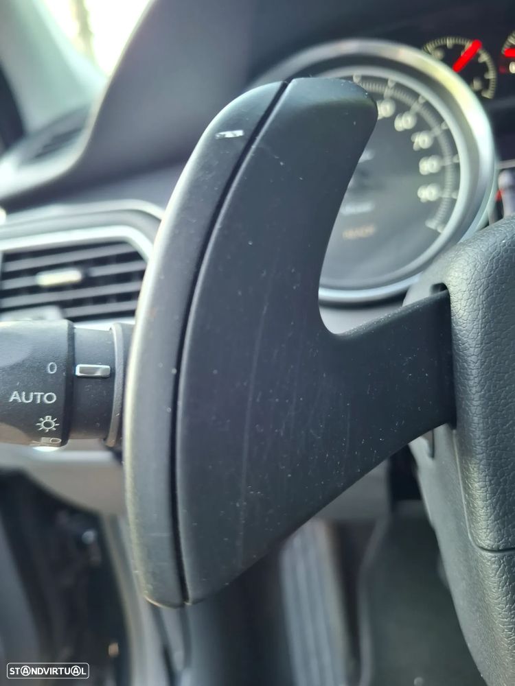 Peugeot 508 RXH 2.0 HDi Hybrid4 2-Tronic - 13