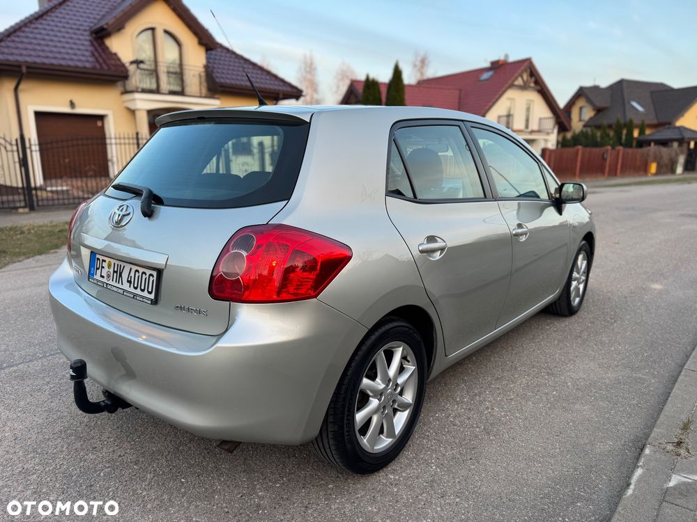 Toyota Auris 1.33 VVT-i Terra - 4