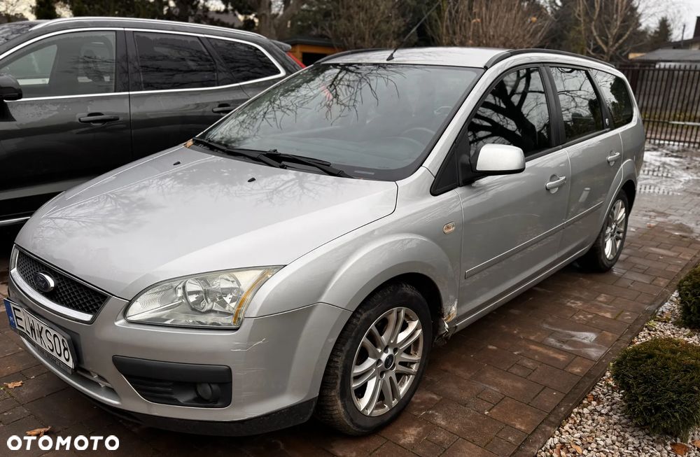 Ford Focus 1.6 16V Ghia - 12