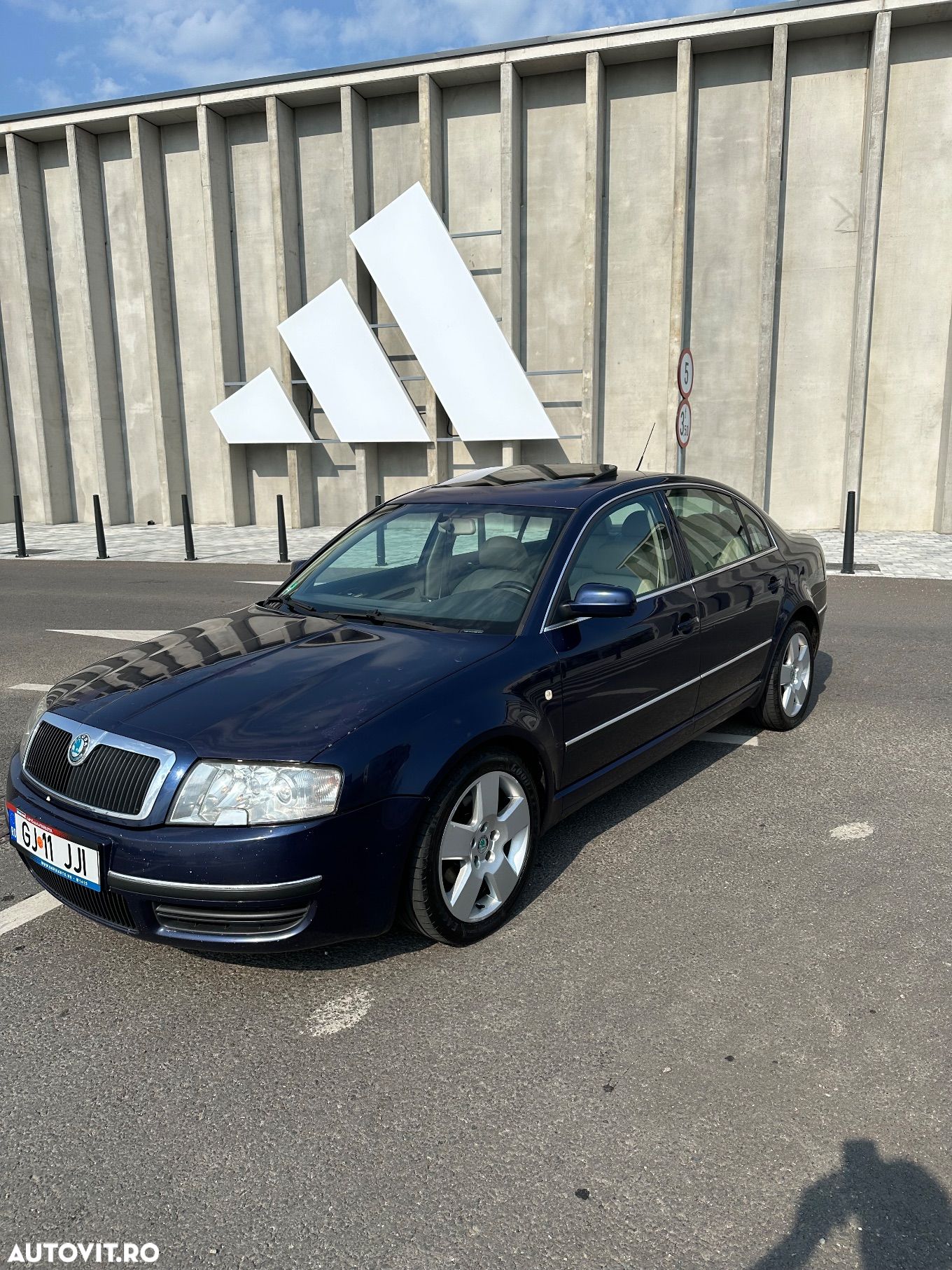 Skoda Superb 1,9 TDI Elegance - 1