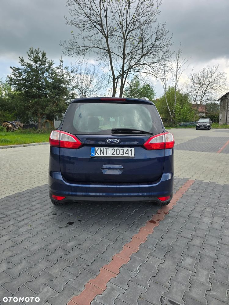 Ford Grand C-MAX - 10
