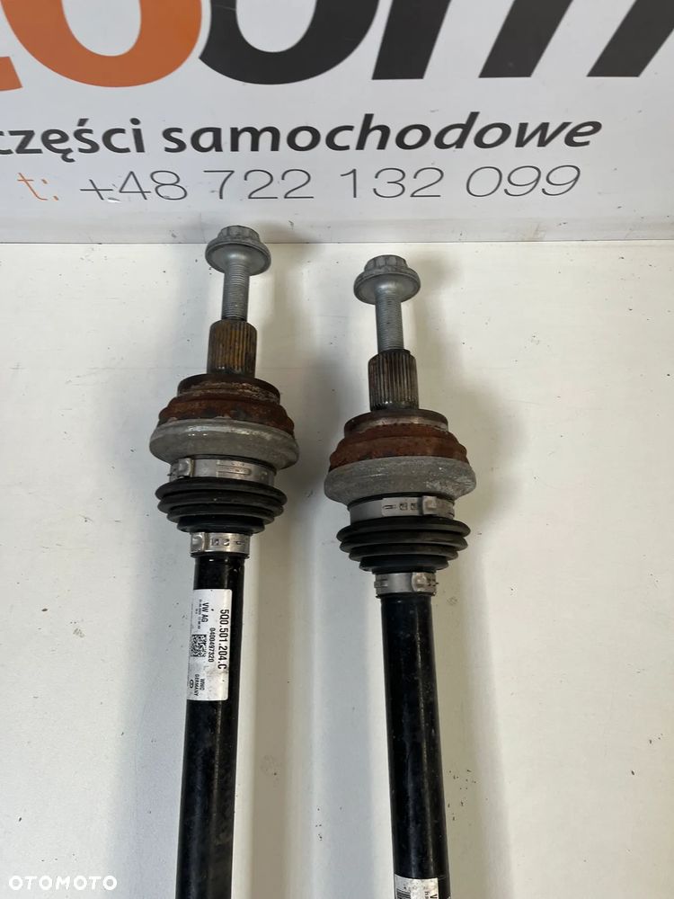 SKODA OCTAVIA IV PÓŁOŚ TYŁ 2GA, 5Q0501204C, 5Q0501203C 2.0 PRAWA/LEWA - 3