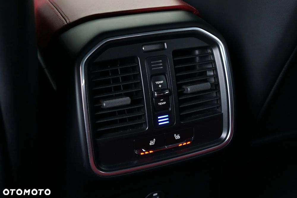 Porsche Macan Standard - 32