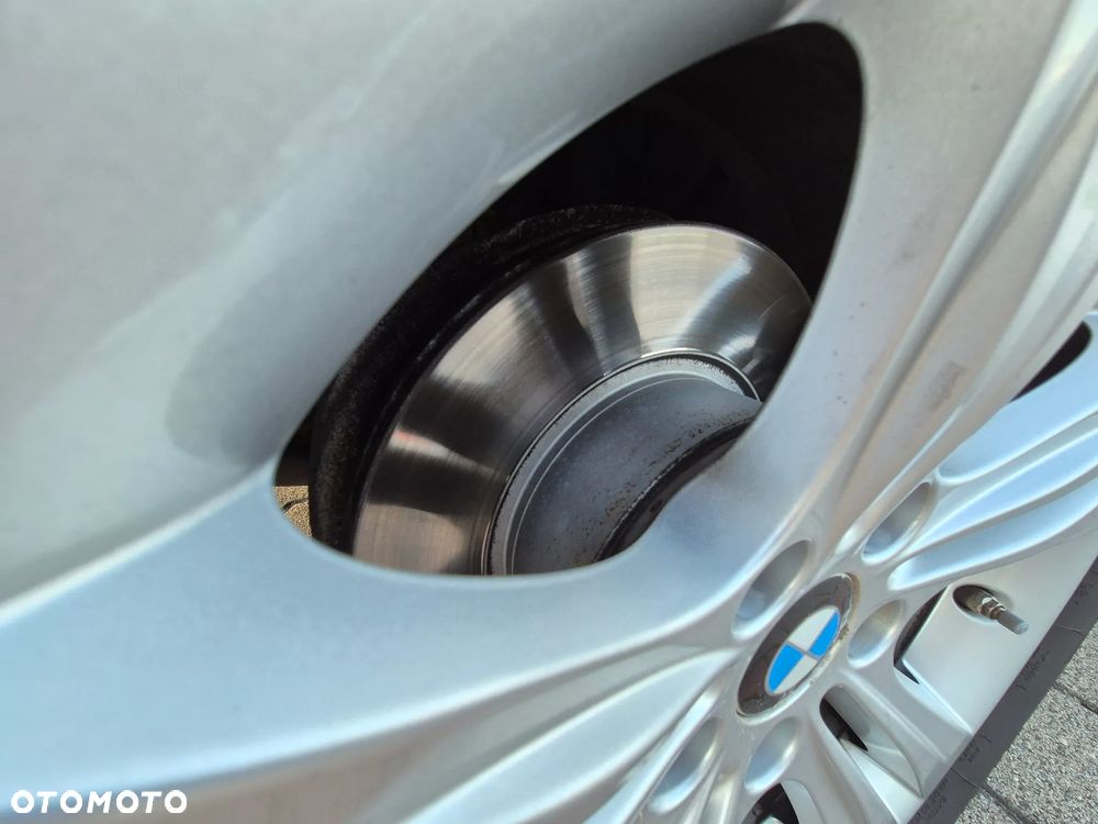 BMW Seria 3 - 30
