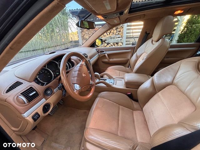 Porsche Cayenne Tiptronic S GTS - 9