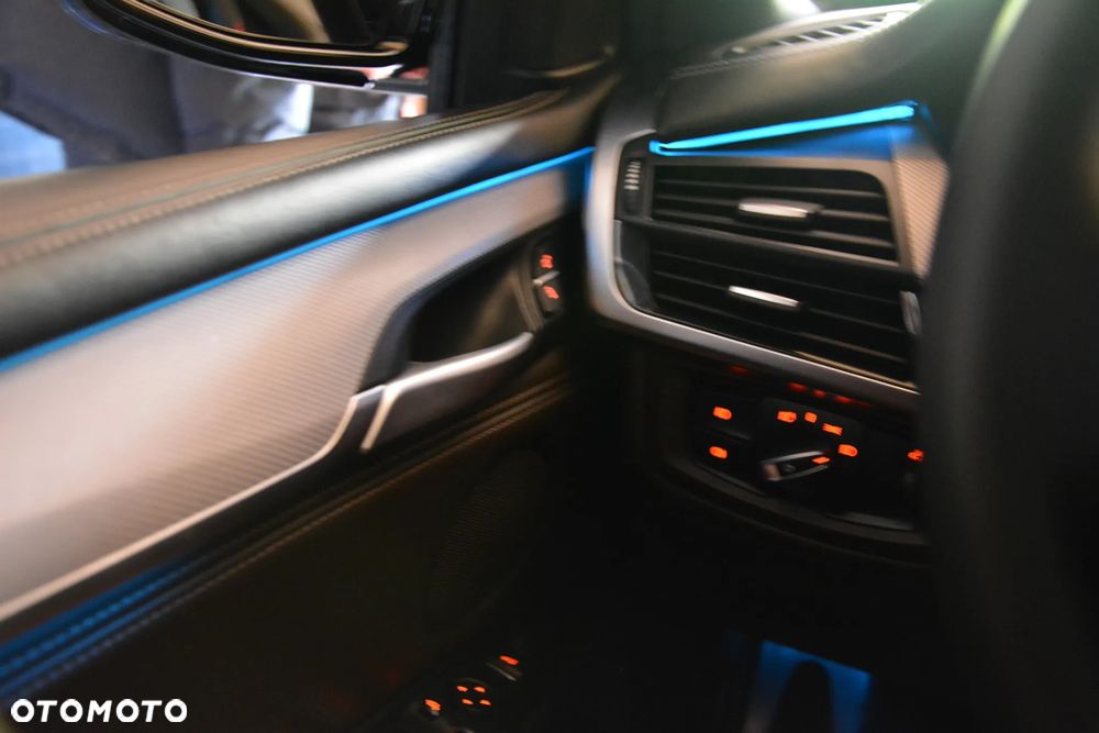 BMW X5 xDrive30d - 36